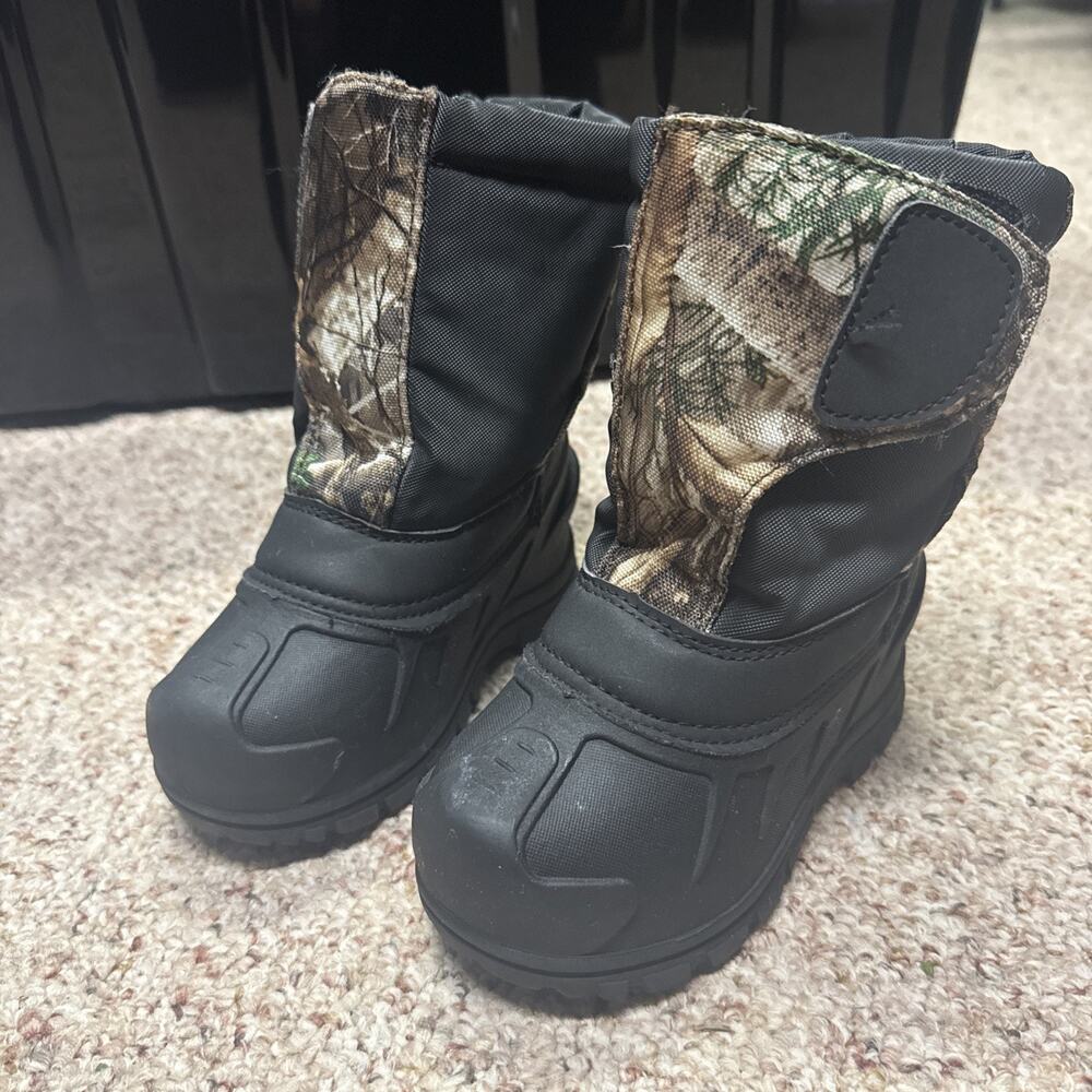 ITASCA Snow Cat Realtree Edge Toddler Snow Boots Size 9 Waterproof Camo